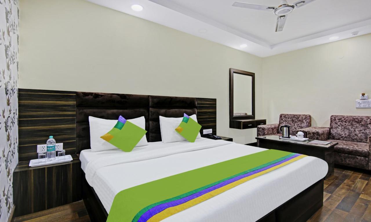 โฮเต็ล ไซน์ คอนทิเน็นทอล Hotel เดลี ภายนอก รูปภาพ